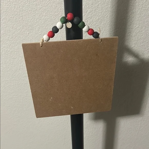Free Palestine Wooden Sign with Beaded Hanger - Picture 2 of 2